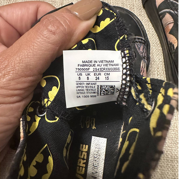 Converse Infant Boys Chuck Taylor All-Star Batman Sneakers Size US 8 - Picture 12 of 13